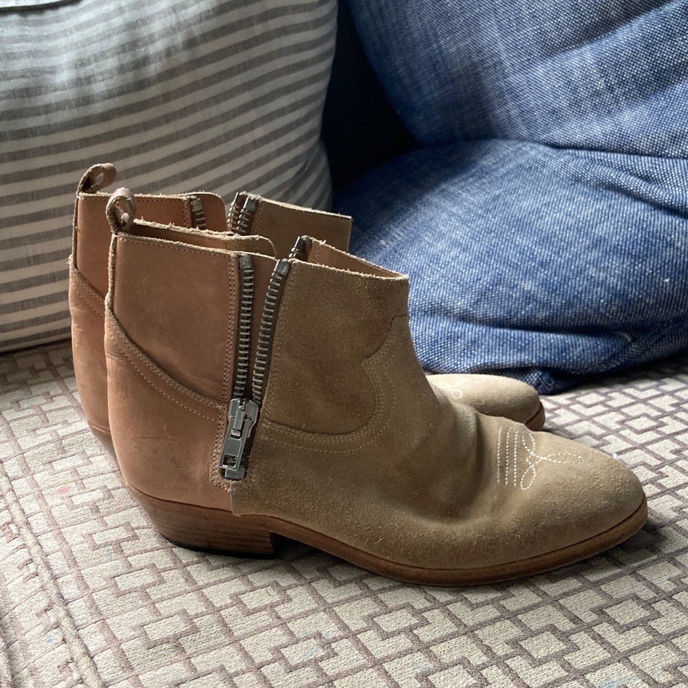 Golden Goose Viand Tan Suede Ankle Boots - Picture 10 of 11
